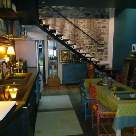 Le Vin Secret Bed & Breakfast